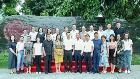 人生就是搏尊龙(中国)有限公司官网